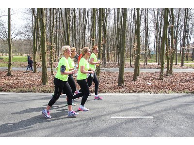 Scopri l'impatto dell'invecchiamento sul tuo corpo e i principali ambiti di allenamento per la tua età, che tu abbia 25 o 65 anni, per essere più forte e più veloce che mai.