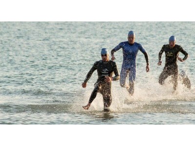 Alimentazione ideale post-natatoria per ottimizzare il recupero nel triathlon. Consigli nutrizionali per nuotatori.