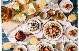 Proper Nutrition for Preparing for a Triathlon: Tips for Swimming, Cycling, and Running