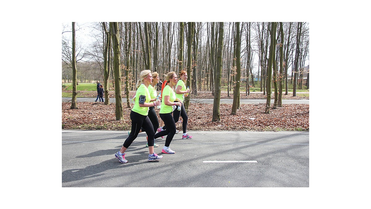 Scopri l'impatto dell'invecchiamento sul tuo corpo e i principali ambiti di allenamento per la tua età, che tu abbia 25 o 65 anni, per essere più forte e più veloce che mai.