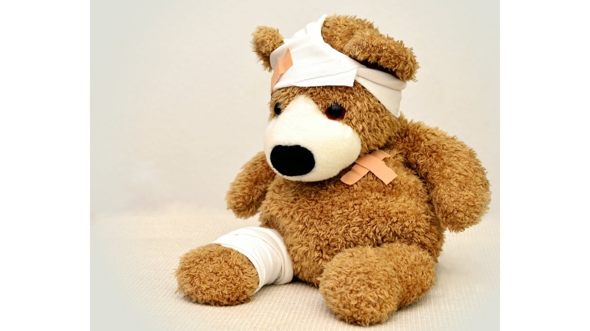 Comprendi perché i triatleti si fanno male! Scopri 8 cause comuni di infortuni e strategie efficaci per prevenirli e continuare ad allenarti.