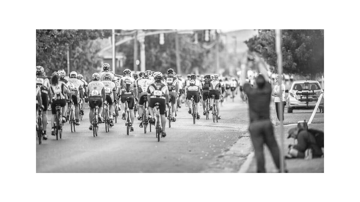 Optimize Your Triathlon Bike Nutrition: Learn What and How to Eat for Energy and Performance