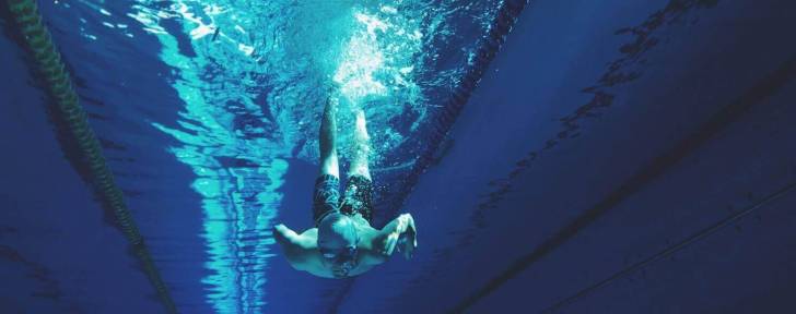 6 conseils pour une nage intelligente en triathlon