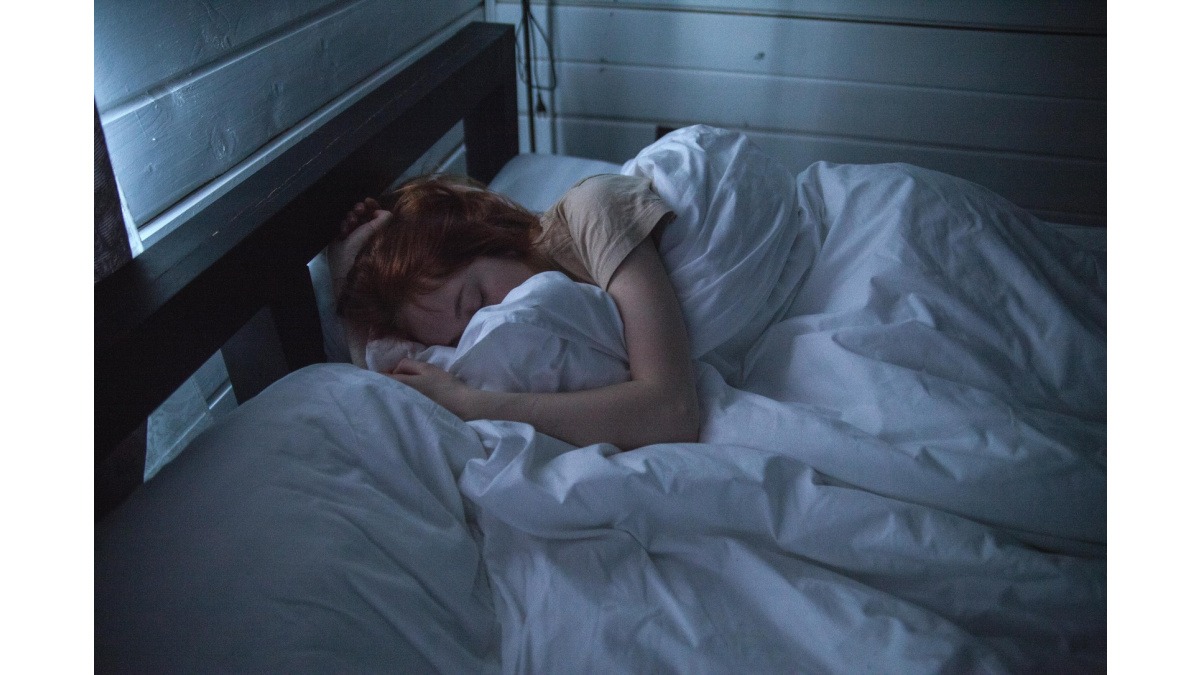 Migliora il tuo recupero e le tue prestazioni ottimizzando il sonno: Guida per il triatleta