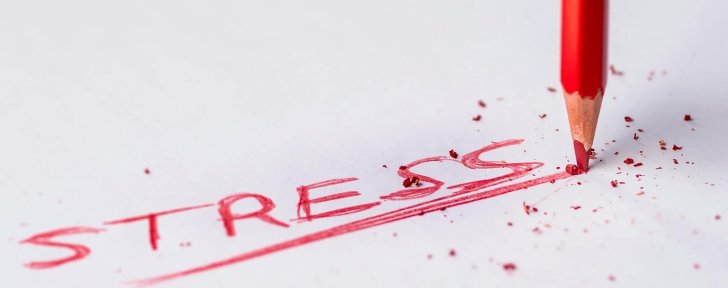 Gérer le stress d’avant-course : comprendre les mécanismes et agir efficacement (triathlon & trail)